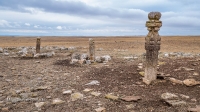Кладбище Кызаулер с тремя стелами-кулпытасами