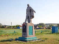 Памятник павшим в Великой Отечественной войне 1941–1945 гг. с. Рычковка. 2014 год
