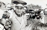 Памятник космонавту, дважды Герою Советского Союза В.М. Комарову, на месте гибели в 1967 г.