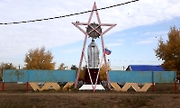 Памятник погибшему солдату во время Великой Отечественной войны с. Приморск