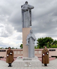 Памятник воинам-односельчанам, погибшим в годы Великой Отечественной войны с. Новосимбирка