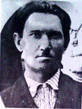 Василий Андреевич Болотин. Организатор большевиков на железной дороге. Командир красногвардейского отряда. Наставник первых бузулукских комсомольцев. Друг Галактионова, Кобозева, Цвиллинга. 