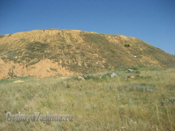 Рис. 10 Отвал вскрышных глин.