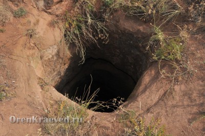Устье древней шахты