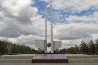 Стела «Первопроходцам Гая»