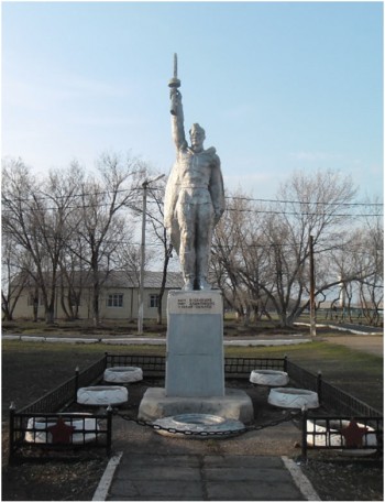 Памятник погибшим воинам в годы Великой Отечественной войны с. Рыбкино